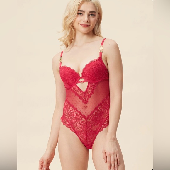 Lace bodysuit - Picture 1 of 1